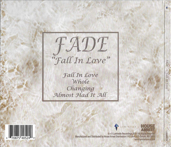 FADE (32) : Fall In Love (CD, EP)