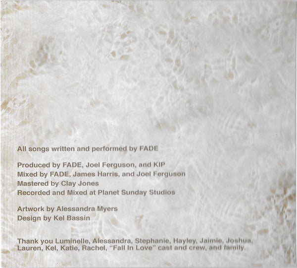 FADE (32) : Fall In Love (CD, EP)