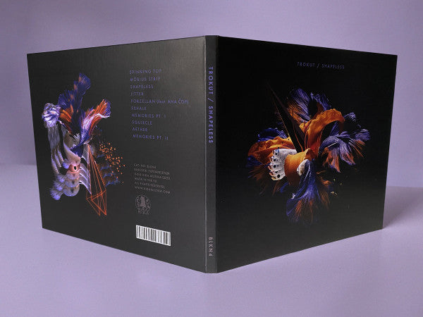 Trokut (2) : Shapeless (CD, Album, Dig)