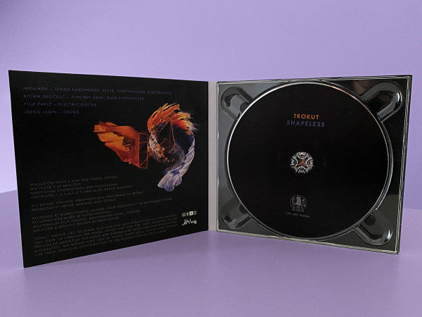 Trokut (2) : Shapeless (CD, Album, Dig)