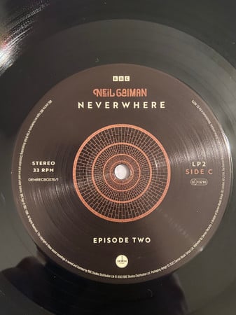Neil Gaiman : Neil Gaiman’s Neverwhere Record Collection (4xLP + LP, S/Sided, Etch + Box, Comp, Ltd, RE)