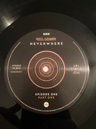 Neil Gaiman : Neil Gaiman’s Neverwhere Record Collection (4xLP + LP, S/Sided, Etch + Box, Comp, Ltd, RE)