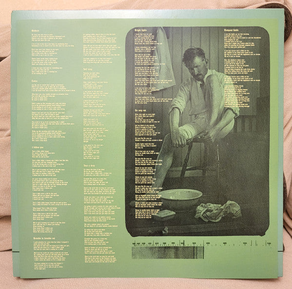 Graveyard (3) : 6 (LP, Album, Cry)