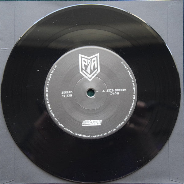 Pia United : Seid Bereit (7", EP, Ltd, Num)