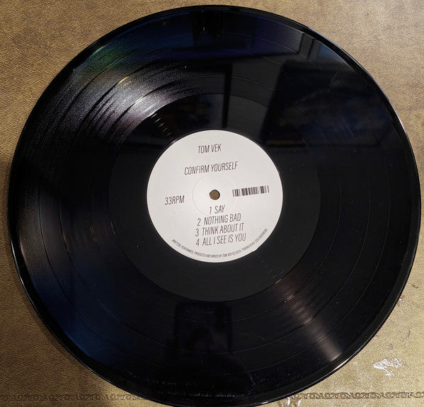 Tom Vek : Confirm Yourself (12", S/Sided, EP, Pic)